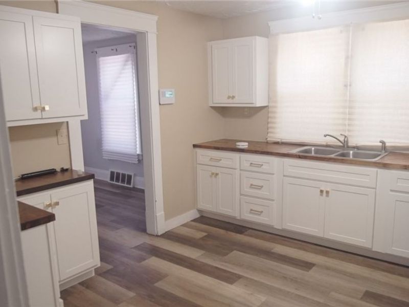 11119 Forest Avenue, Cleveland, OH 44104 Photo 4