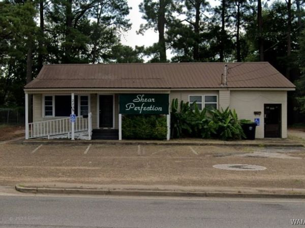 2105 Lurleen B. Wallace Boulevard , Northport, AL 35476