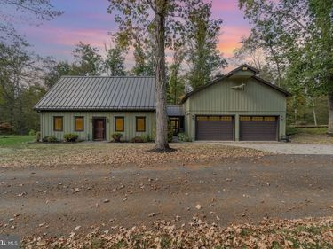 36 SASSAFRAS LANE, PORT ROYAL, PA 17082