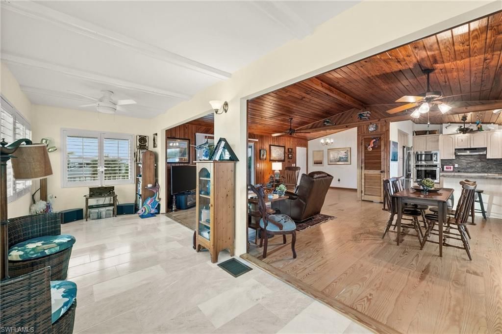 2324 Cherimoya Ln, Saint James City, FL 33956 Photo