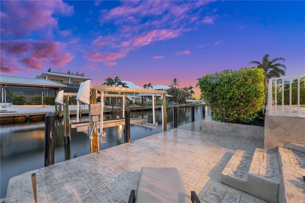 2324 Cherimoya Ln, Saint James City, FL 33956 Photo