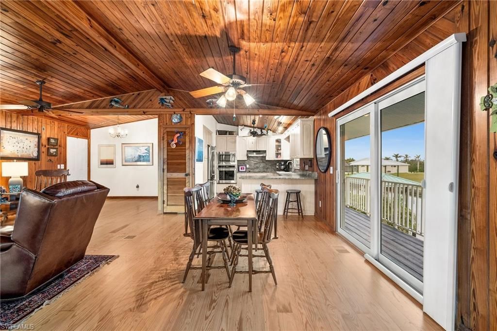 2324 Cherimoya Ln, Saint James City, FL 33956 Photo