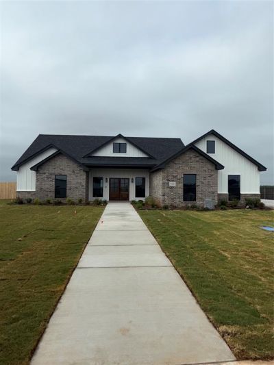 131 Golden Ridge Drive, Tuscola, TX 79562 Main Photo