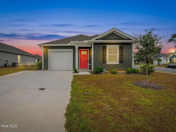 90 Eagle Creek Drive NE, Bolivia, NC 28422