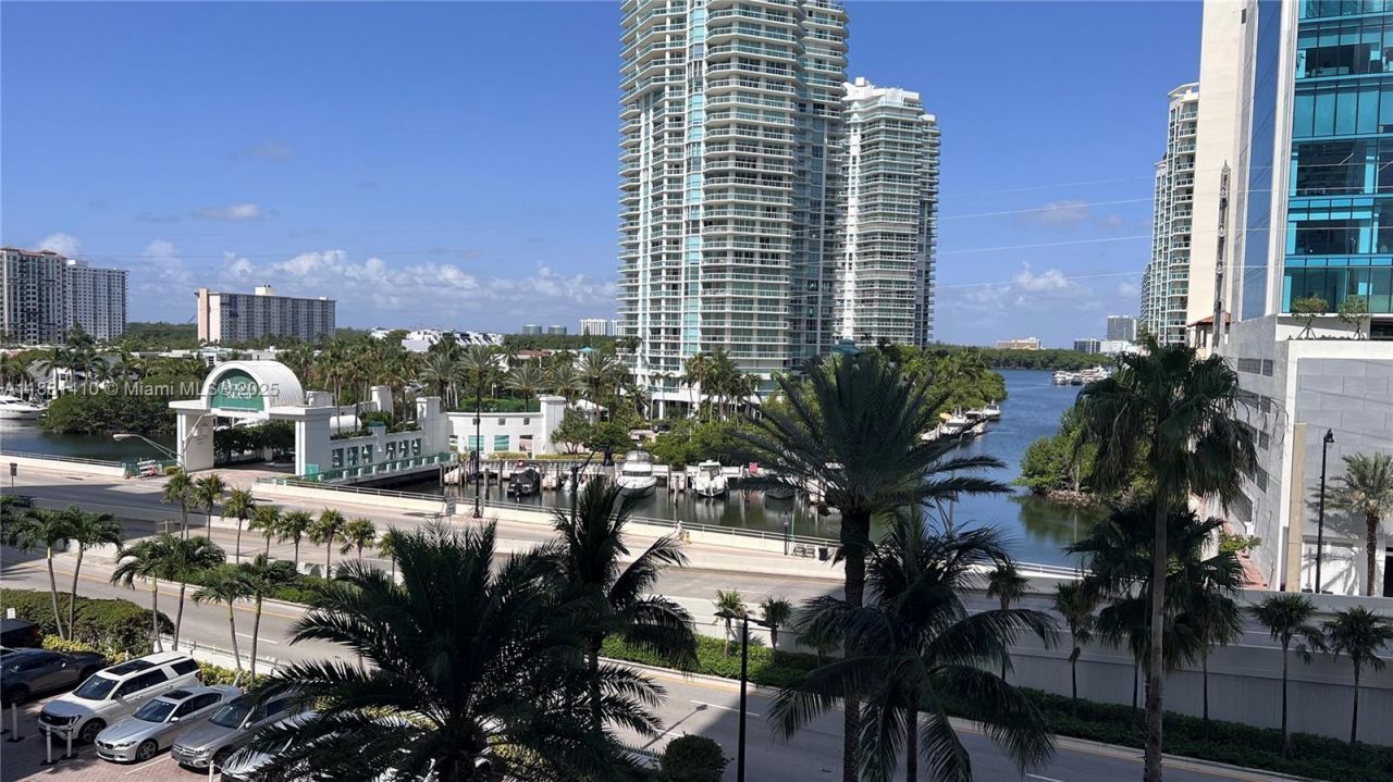 16485 Collins Ave, Unit 2334, Sunny Isles Beach, FL 33160 Photo