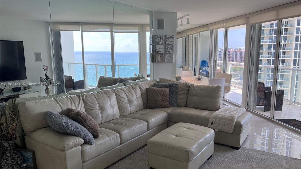 16485 Collins Ave, Unit 2334, Sunny Isles Beach, FL 33160 Photo