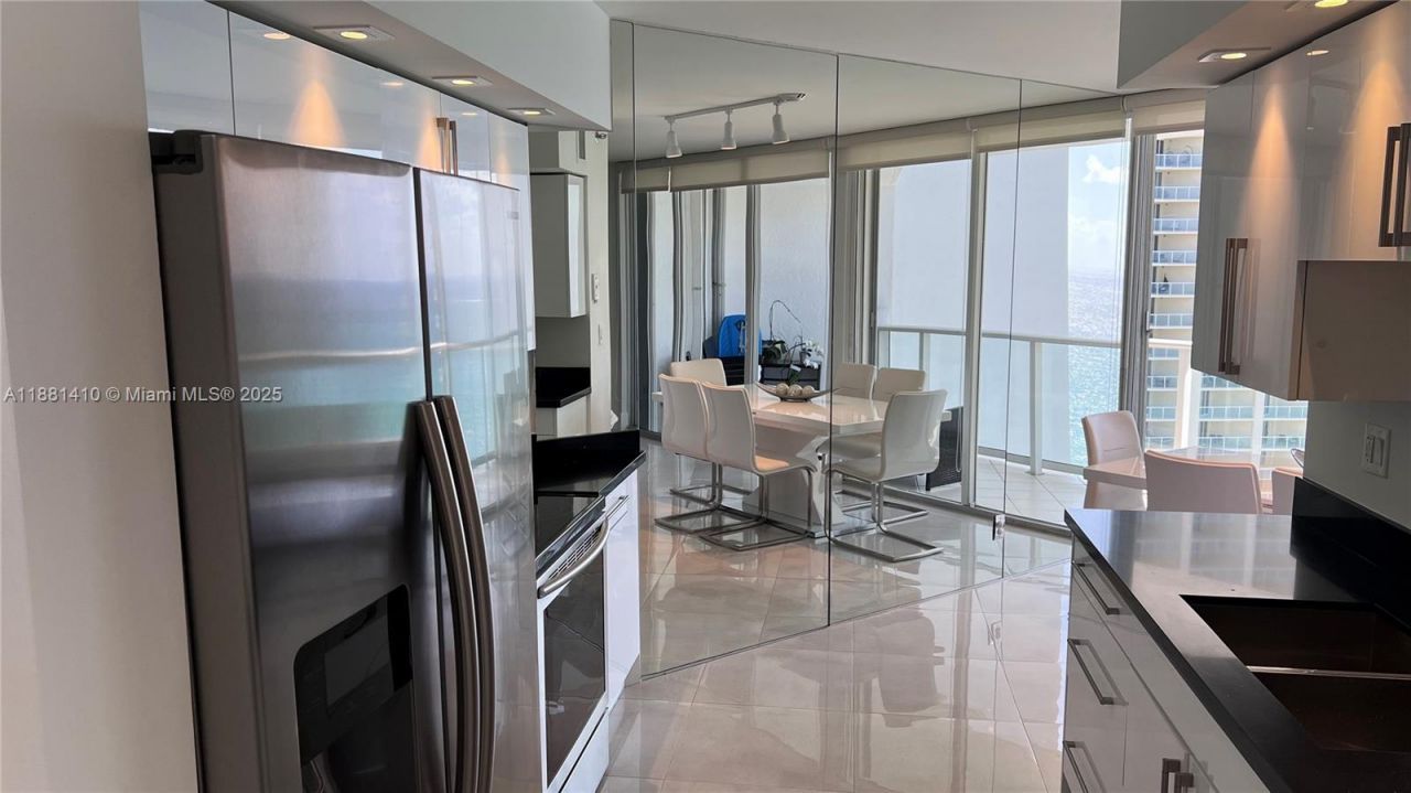 16485 Collins Ave, Unit 2334, Sunny Isles Beach, FL 33160 Photo