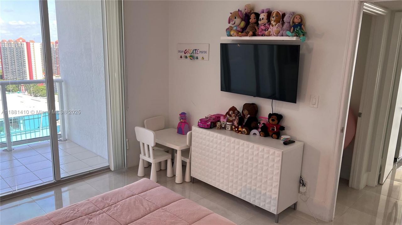 16485 Collins Ave, Unit 2334, Sunny Isles Beach, FL 33160 Photo