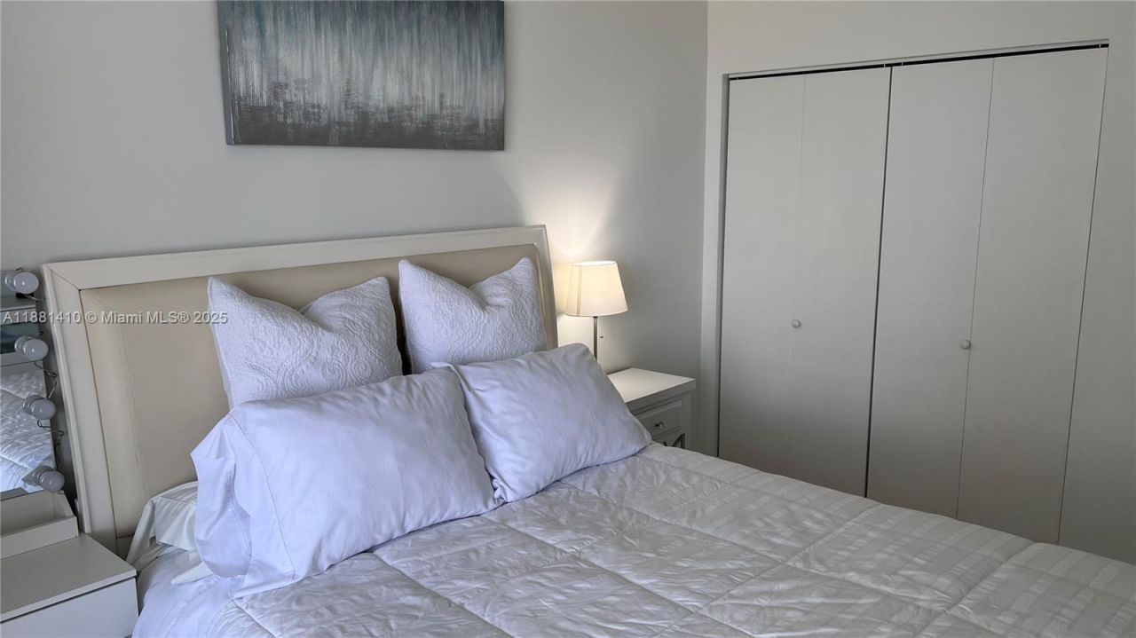 16485 Collins Ave, Unit 2334, Sunny Isles Beach, FL 33160 Photo