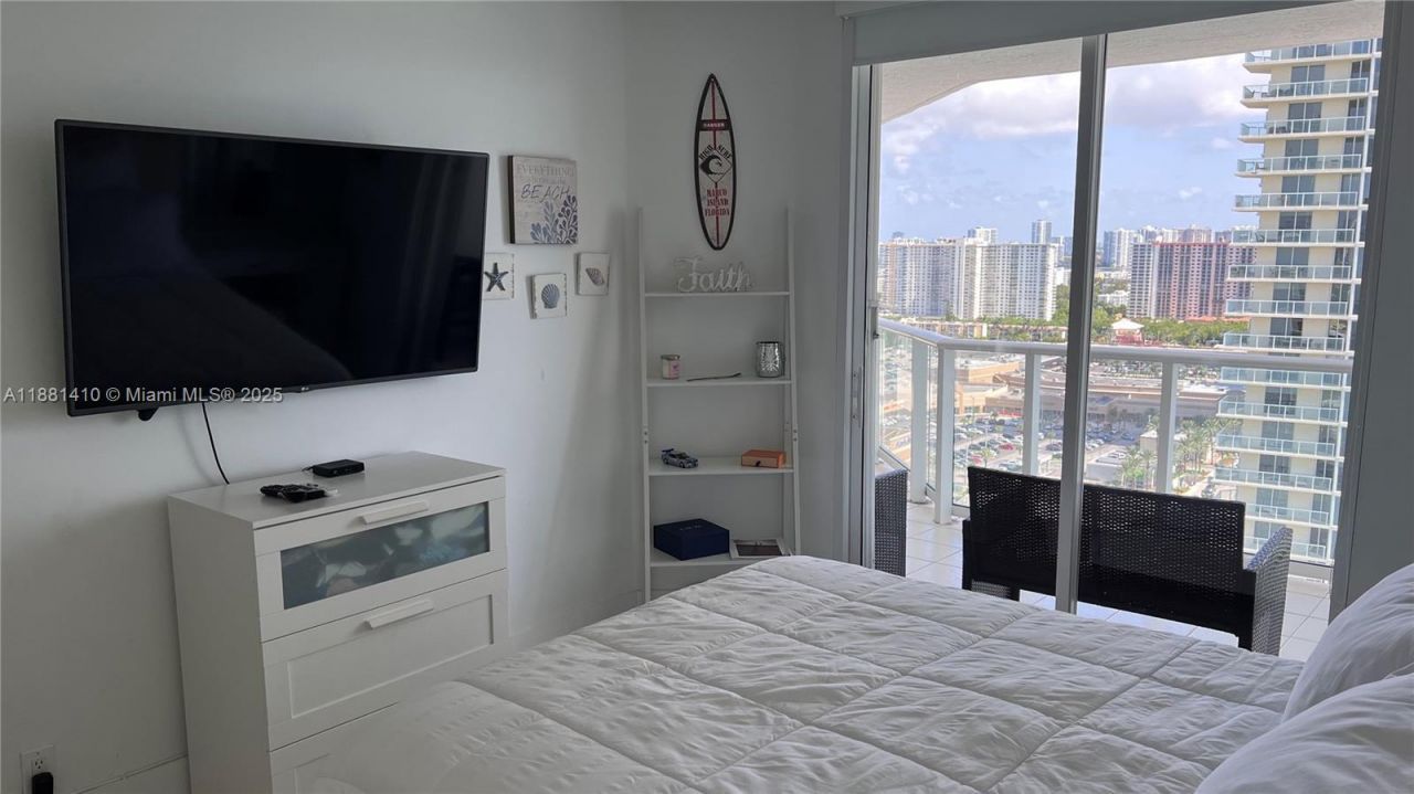 16485 Collins Ave, Unit 2334, Sunny Isles Beach, FL 33160 Photo