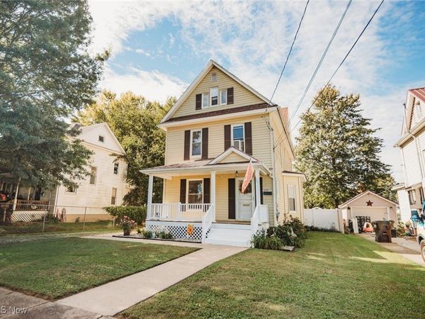 209 Elm Street, Belpre, OH 45714