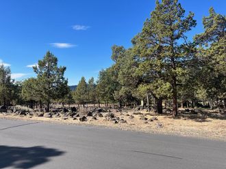 535 Sanderllig Klamath Falls, OR 97601