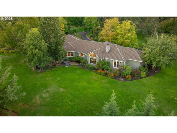 11790 SW FOX RIDGE RD, McMinnville, OR 97128