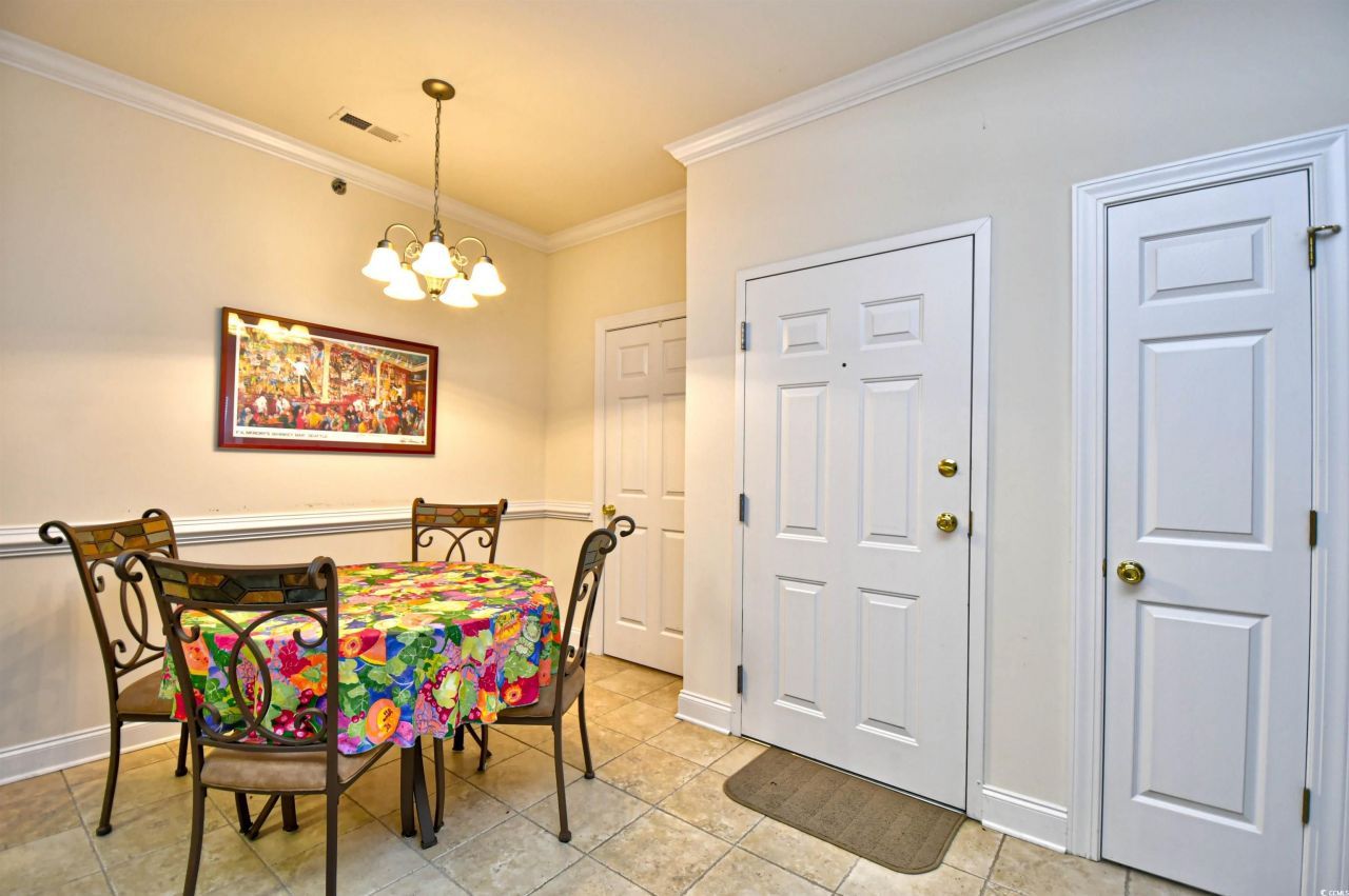 2013 Silvercrest Dr. Photo 6