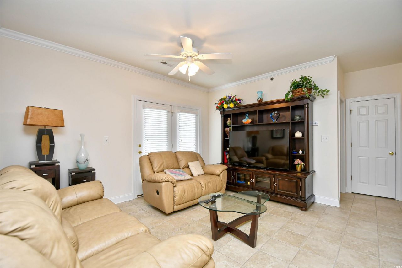 2013 Silvercrest Dr. Photo 7