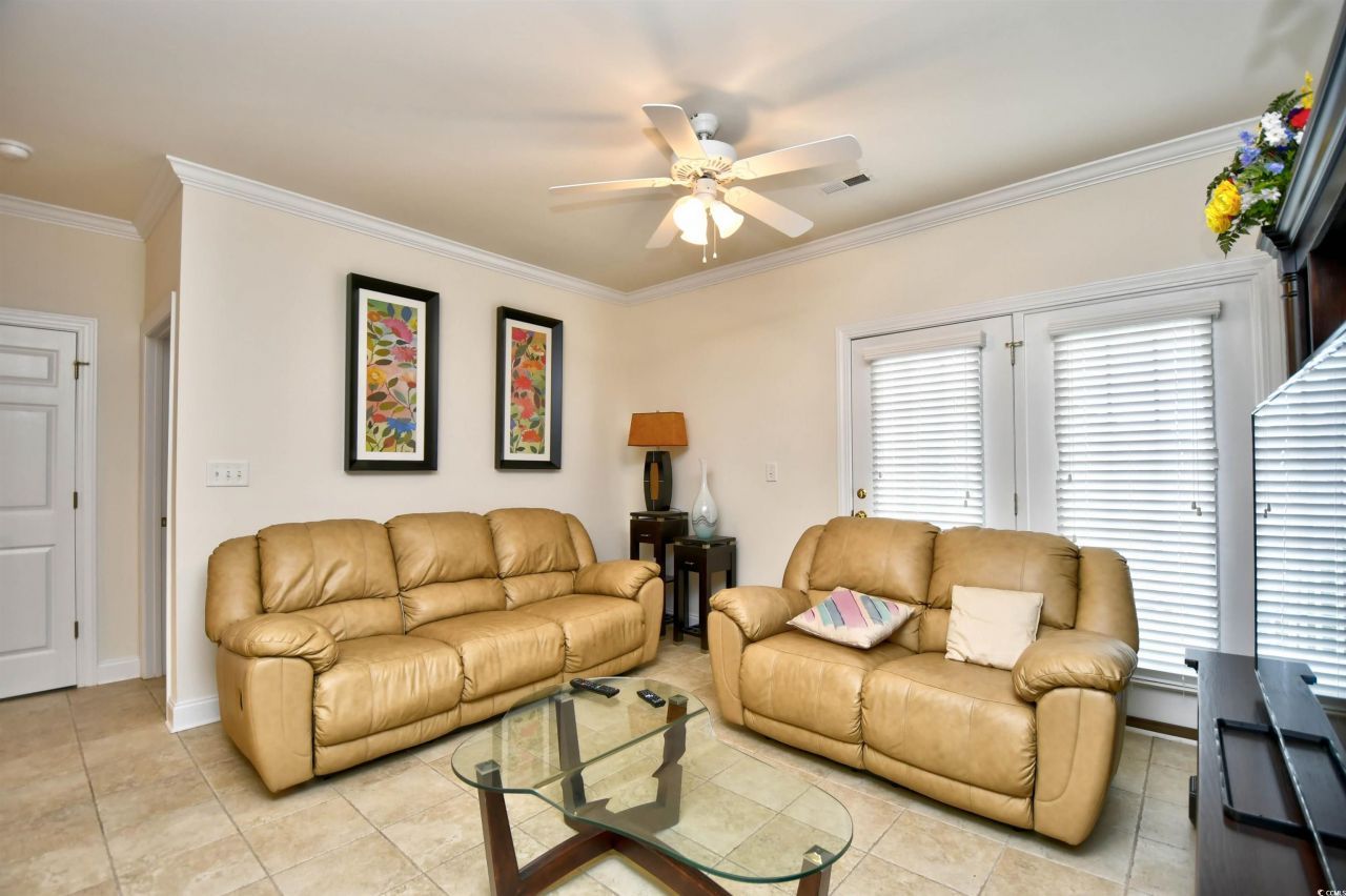 2013 Silvercrest Dr. Photo 9