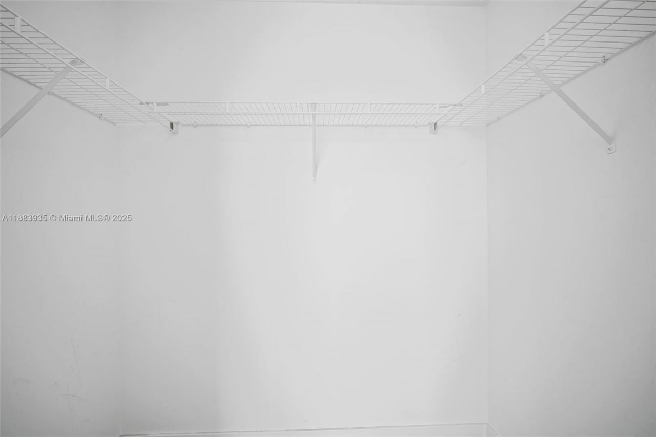 79 SW 12th St, Unit 2512-S, Miami, FL 33130 Photo