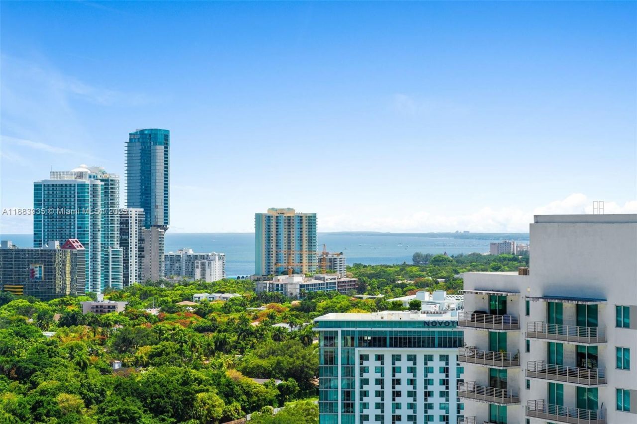 79 SW 12th St, Unit 2512-S, Miami, FL 33130 Photo