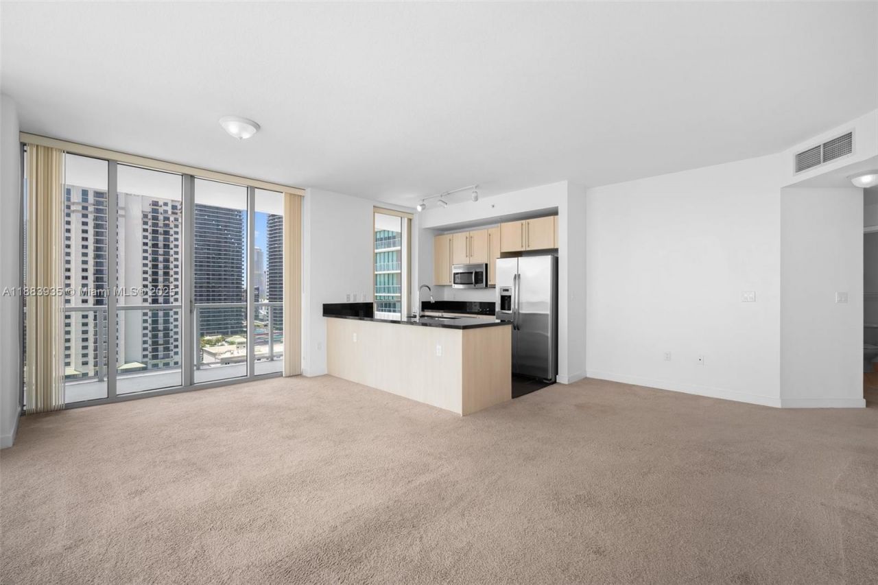 79 SW 12th St, Unit 2512-S, Miami, FL 33130 Photo