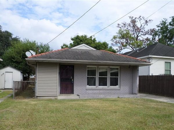 4011 CLEMATIS Street, New Orleans, LA 70122