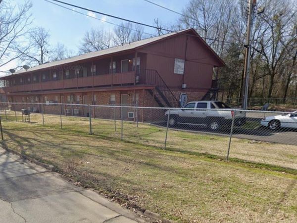 1020 S Linden, Pine Bluff, AR 71611