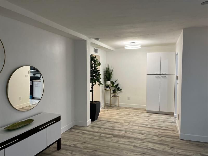 11685 Canal Drive, Unit 304, North Miami, FL 33181 Photo