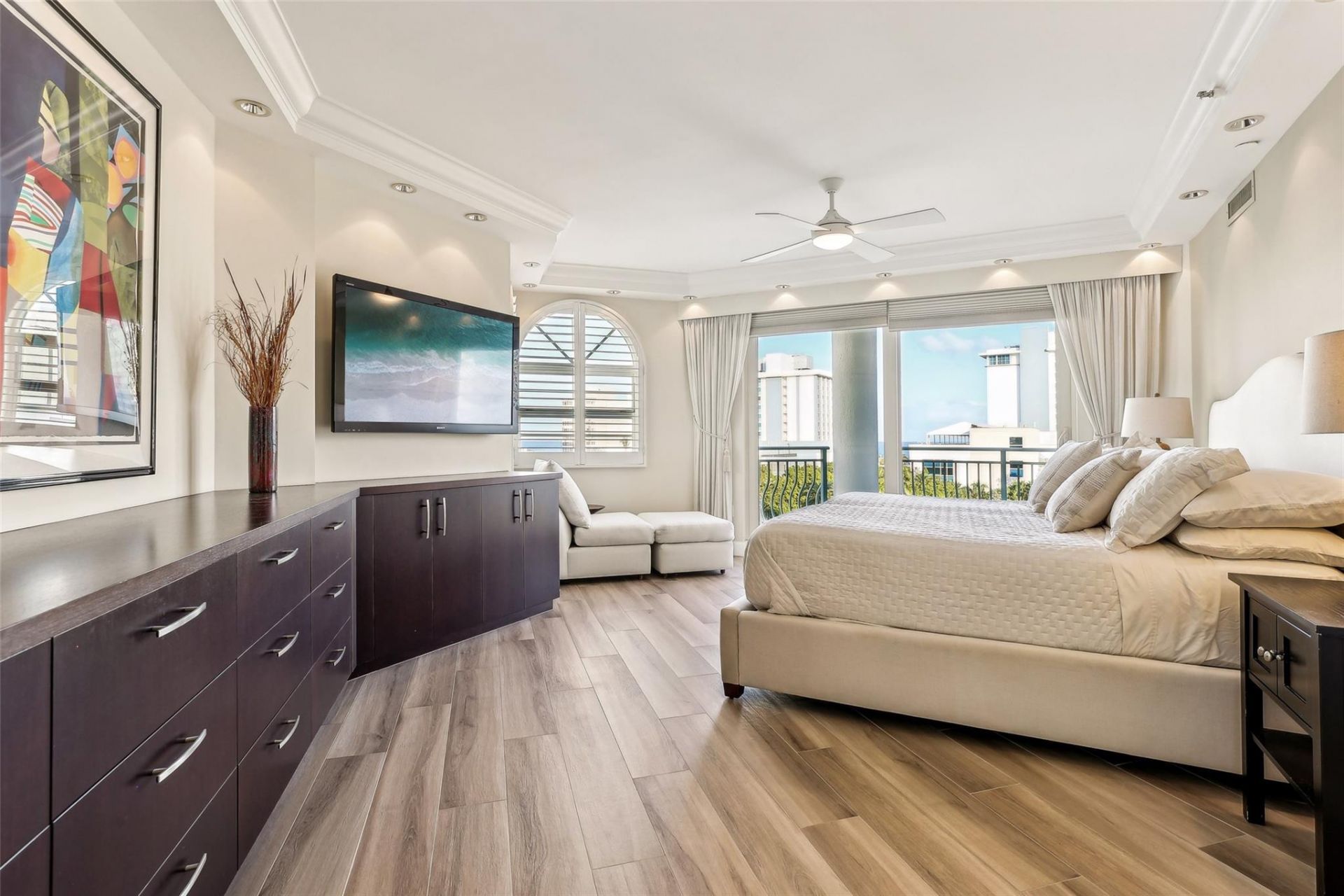 301 N Birch Road, Unit 6N, Fort Lauderdale, FL 33304 Photo