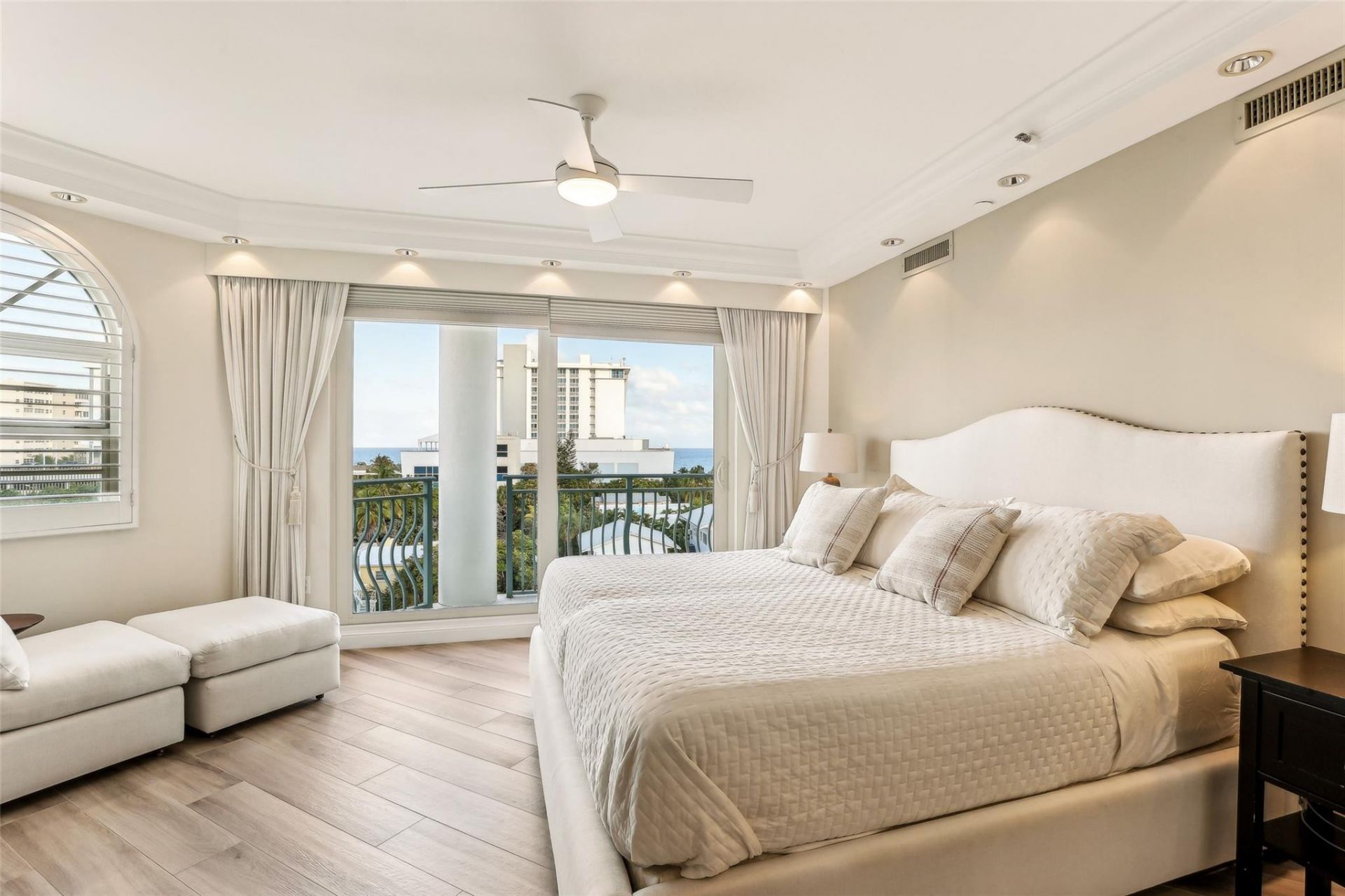 301 N Birch Road, Unit 6N, Fort Lauderdale, FL 33304 Photo