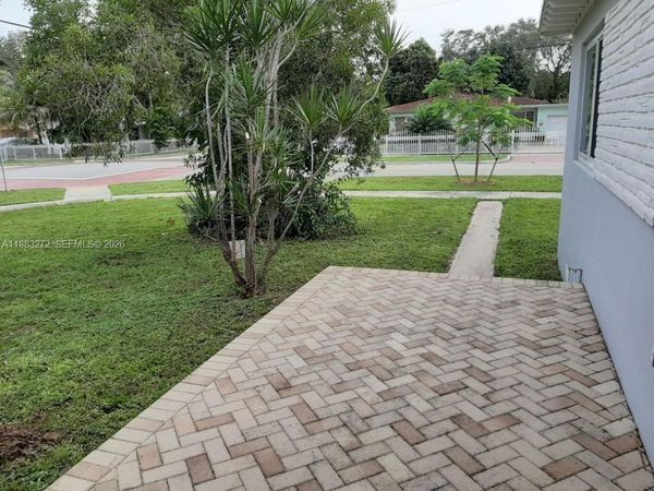 13300 NE 10th Ave, North Miami, FL 33161