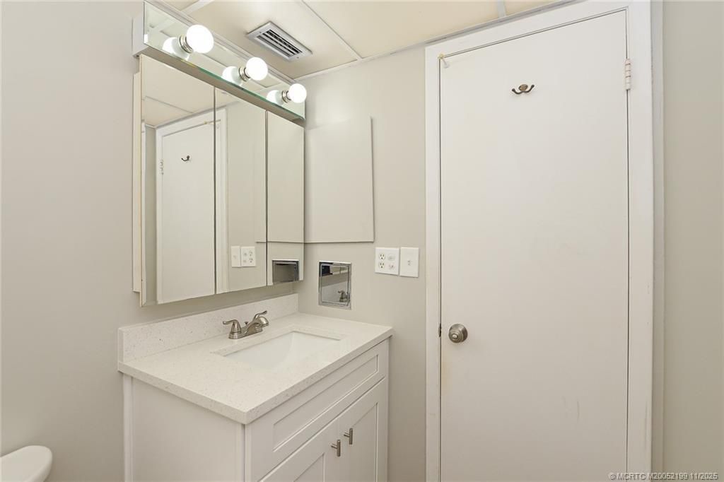 5373 SE Miles Grant Road, Unit C102, Stuart, FL 34997 Photo
