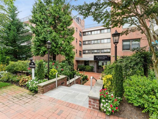 20 Canterbury Road, Unit 2F, Great Neck, NY 11021