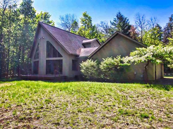 3330 Commodore Drive, East Jordan, MI 49727