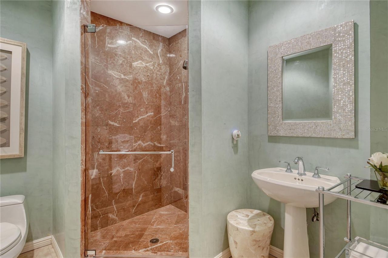 1300 Benjamin Franklin Drive, Unit 709, Sarasota, FL 34236 Photo