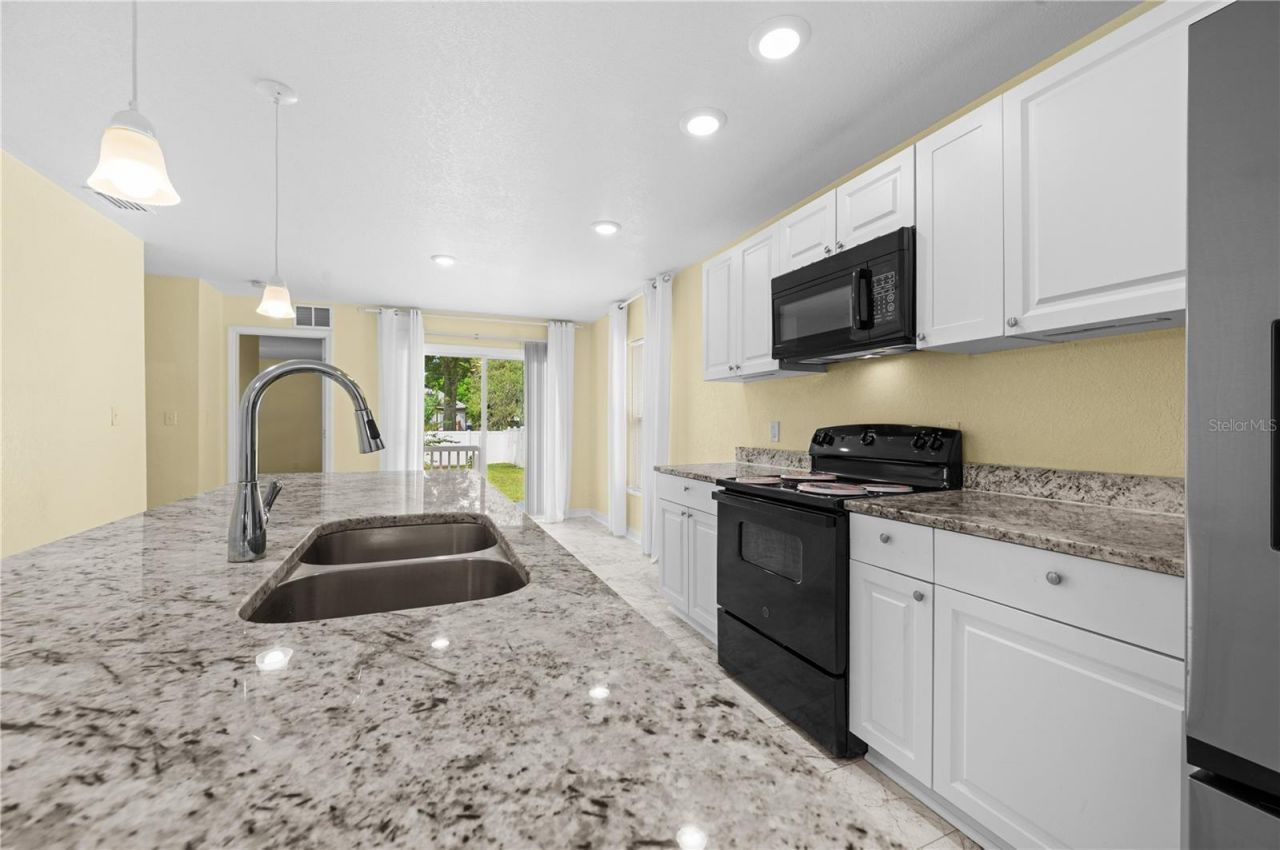 1703 12th Street S, Saint Petersburg, FL 33705 Photo