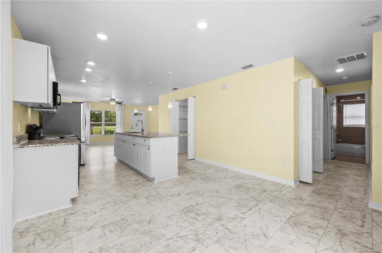 1703 12th Street S, Saint Petersburg, FL 33705 Photo