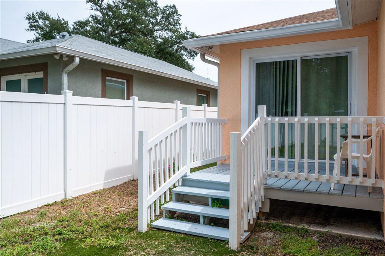 1703 12th Street S, Saint Petersburg, FL 33705 Photo