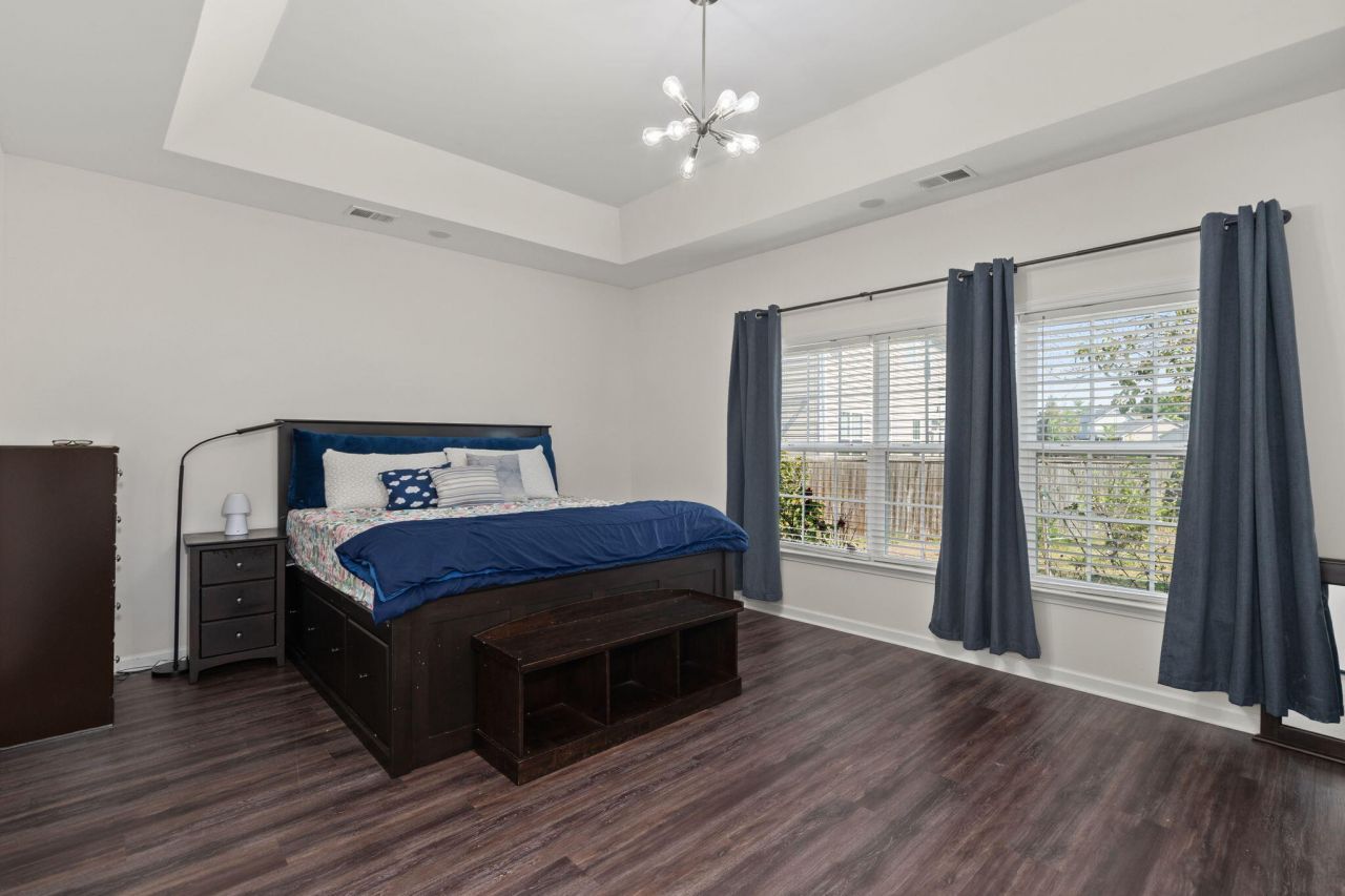 8127 Saveur Lane Photo 11