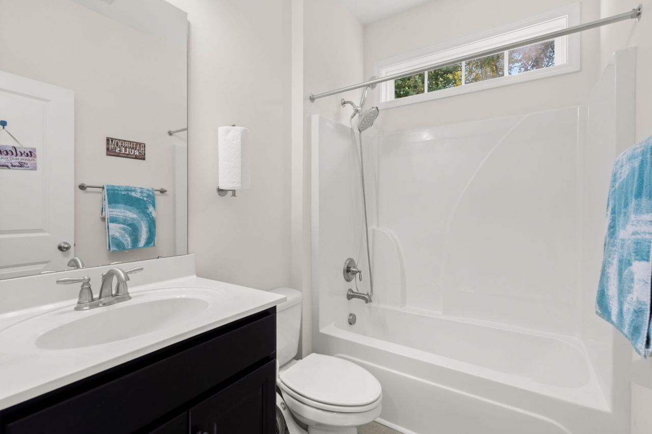 8127 Saveur Lane Photo 16