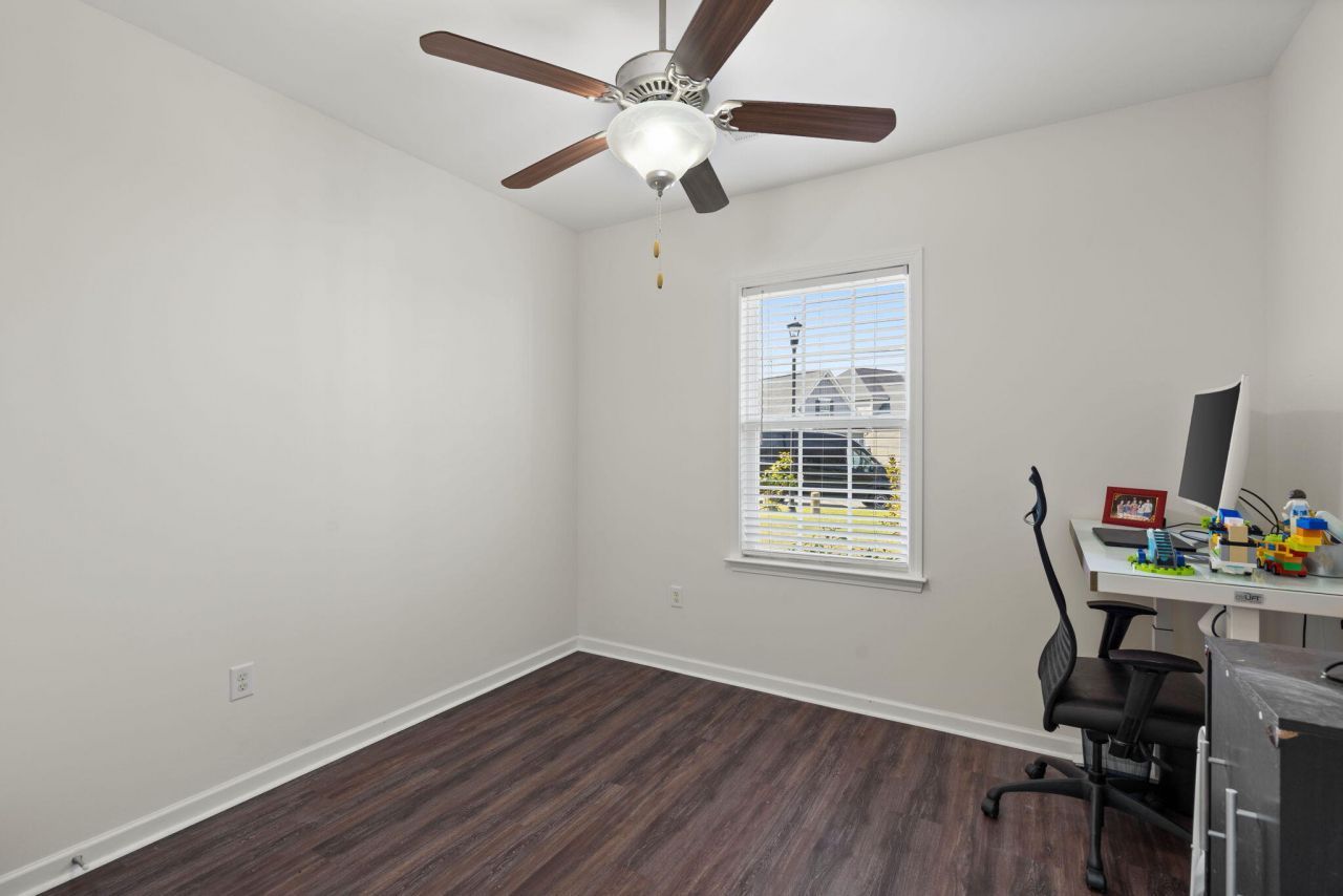 8127 Saveur Lane Photo 17