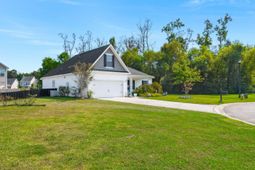 8127 Saveur Lane photo 4