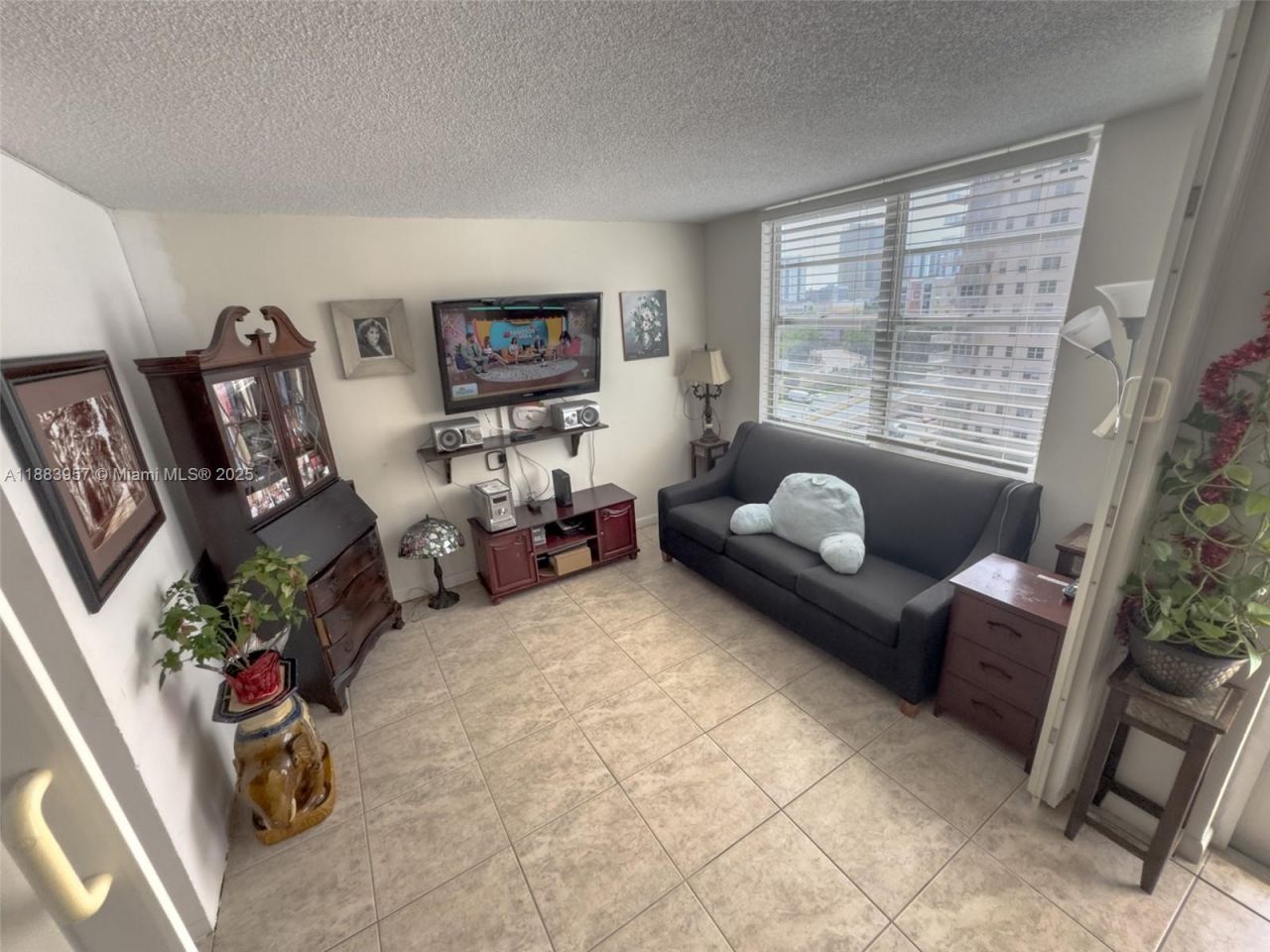 251 174th St, Unit 808, Sunny Isles Beach, FL 33160 Photo