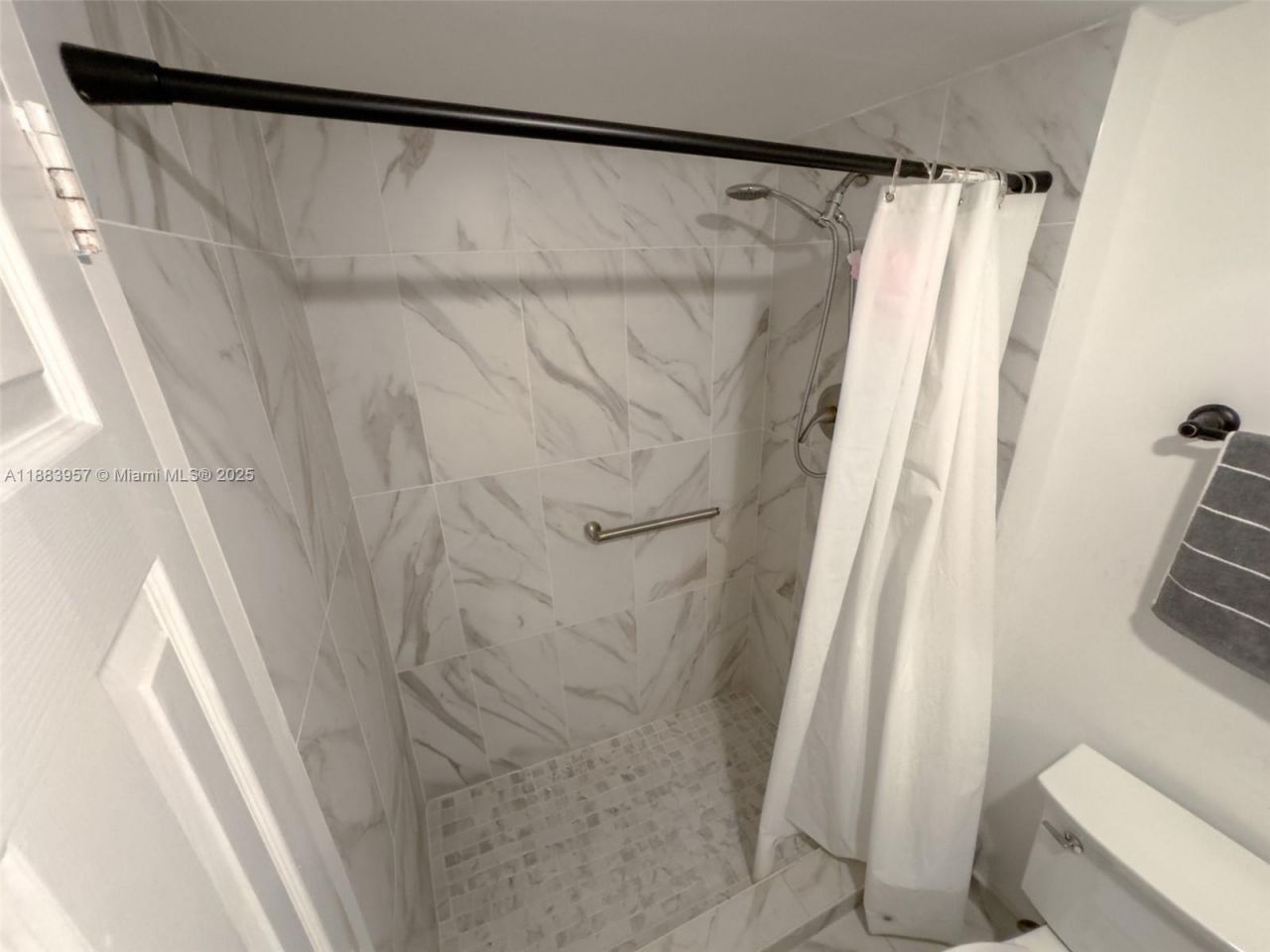 251 174th St, Unit 808, Sunny Isles Beach, FL 33160 Photo