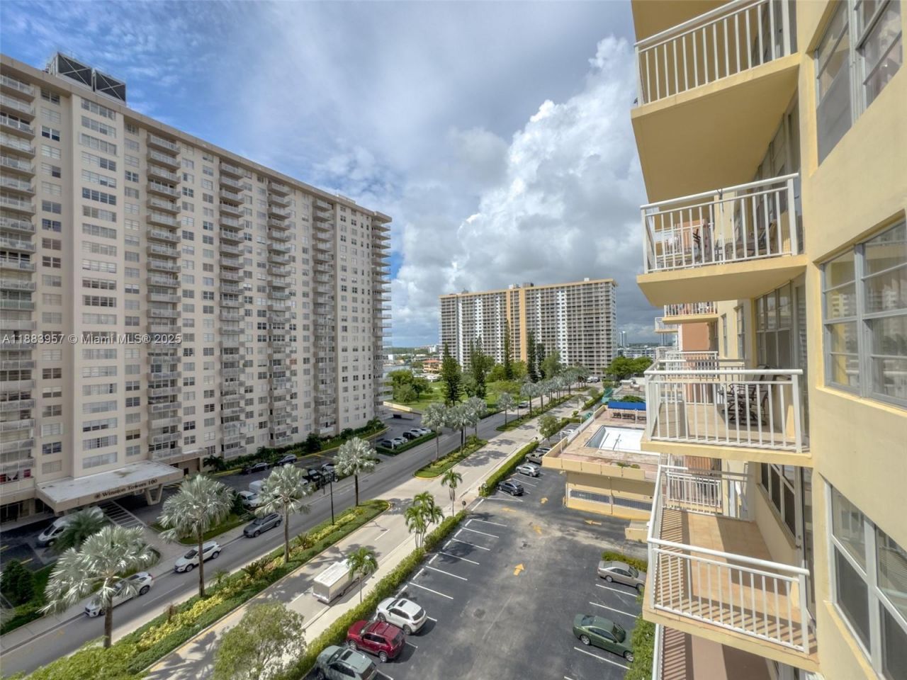 251 174th St, Unit 808, Sunny Isles Beach, FL 33160 Photo