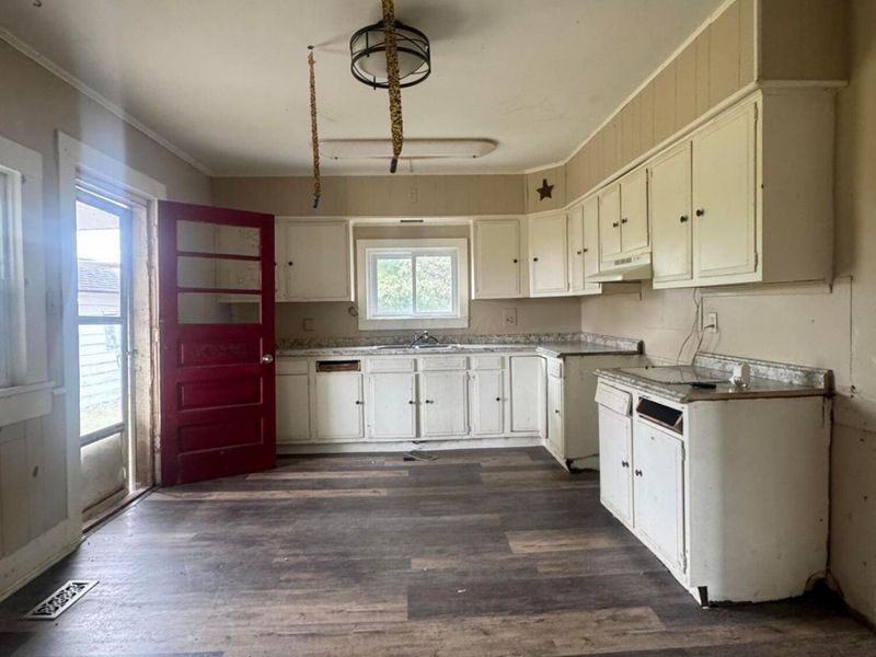 2397 Hidy Road NW, Jeffersonville, OH 43128 Photo 6