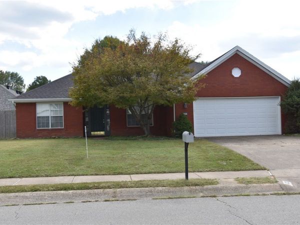 123 E Colorado Avenue, Springdale, AR 72764