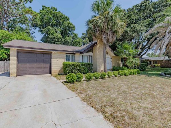4150 April Rd, Pensacola, FL 32504