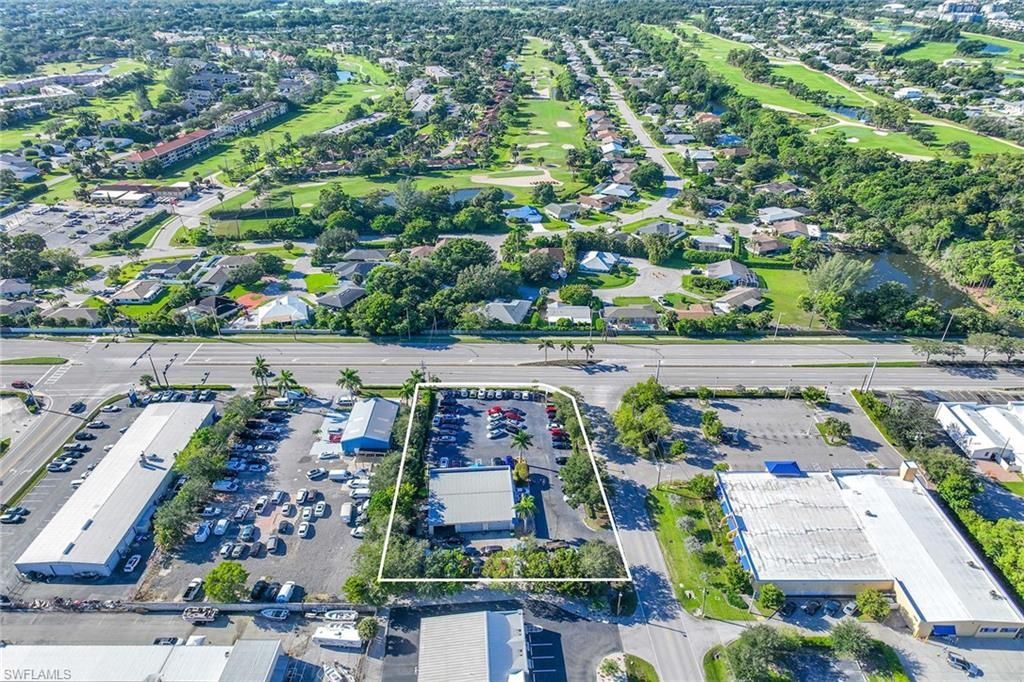 1701 Pine Ridge Rd, Naples, FL 34109 Photo