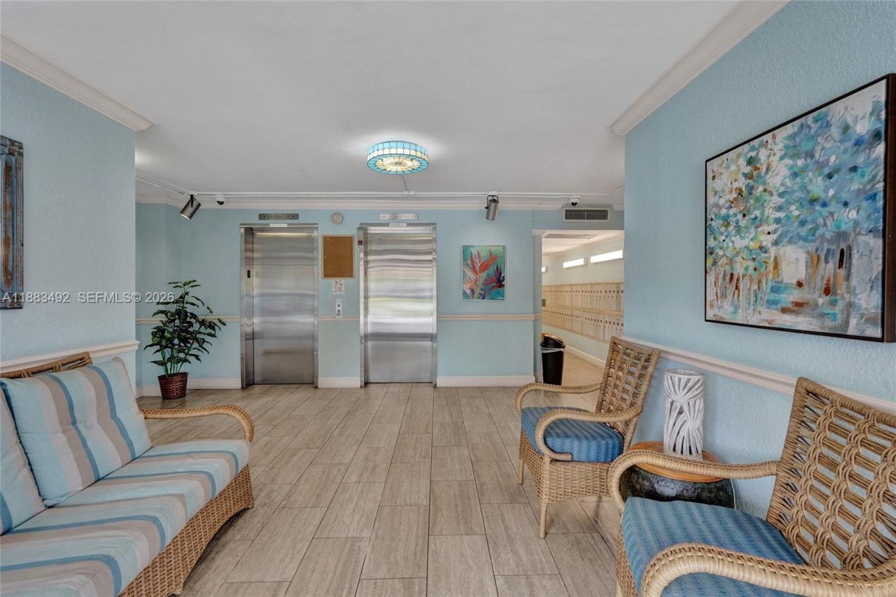 3150 N Palm Aire Dr, Unit 501, Pompano Beach, FL 33069 Photo