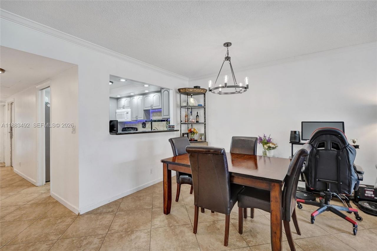 3150 N Palm Aire Dr, Unit 501, Pompano Beach, FL 33069 Photo
