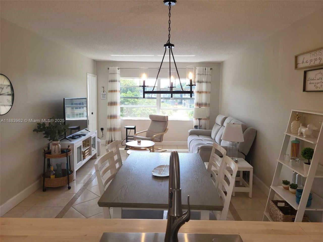 4700 NW 35th St, Unit 610, Lauderdale Lakes, FL 33319 Photo